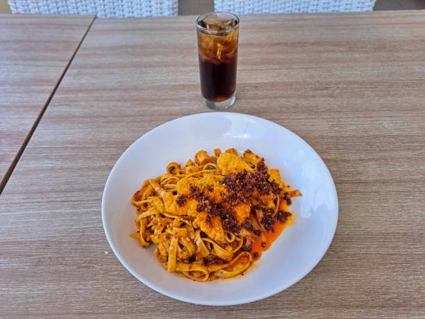 Spaghettis bolognaise + coca + glace